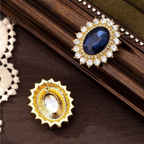 Vintage Elegant Luxurious  Gold Plated Rhinestone Faux Pearl Beaded Necklace - Picture 3 of 5